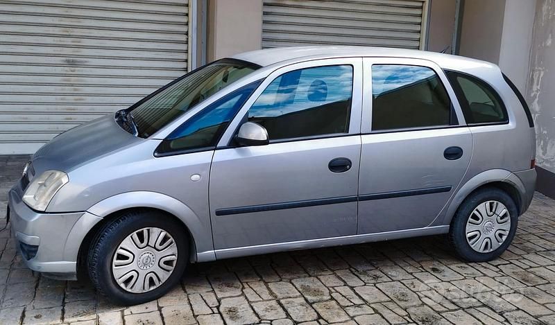 Usata Opel Meriva 2008 Grigio Monovolume