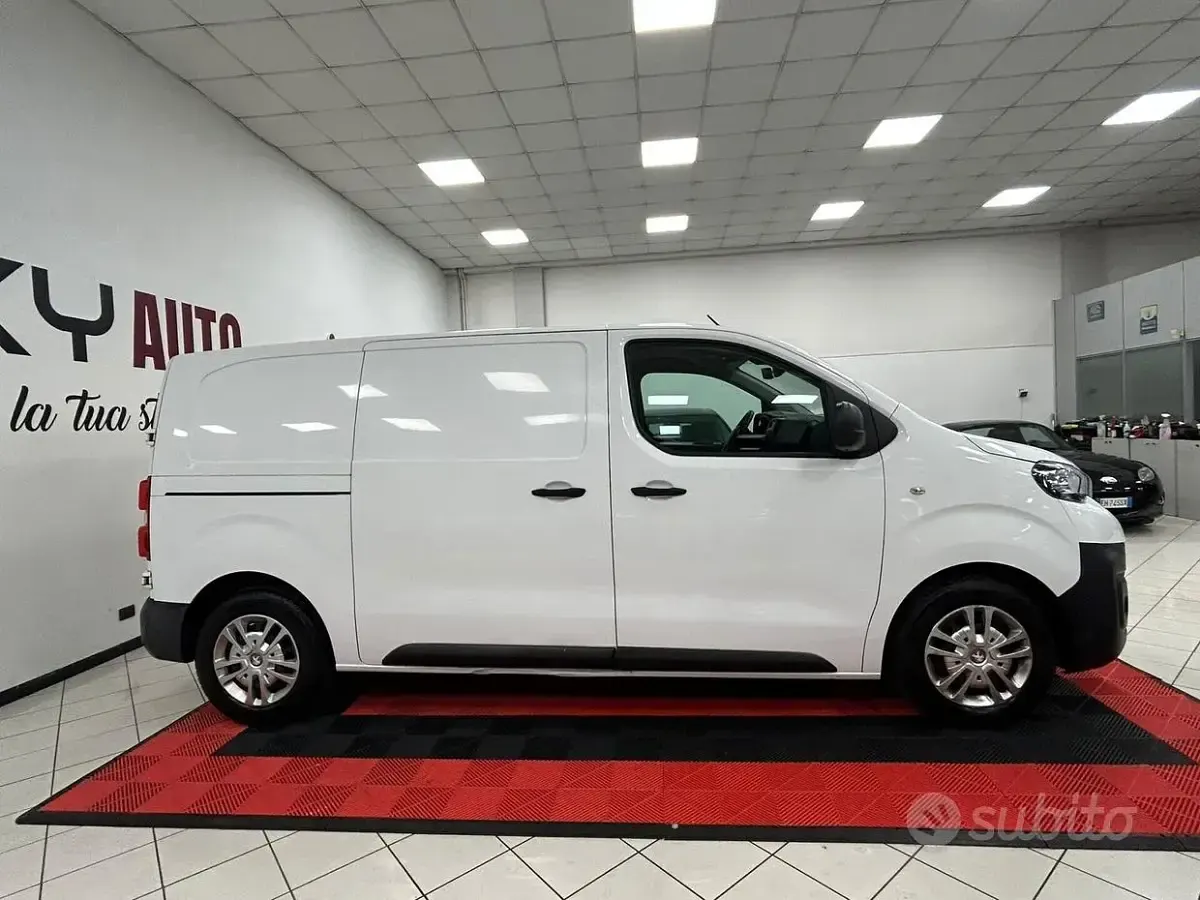Usata Peugeot e-Expert Premium 56 kW (77 CV) 2021 Bianco Furgone