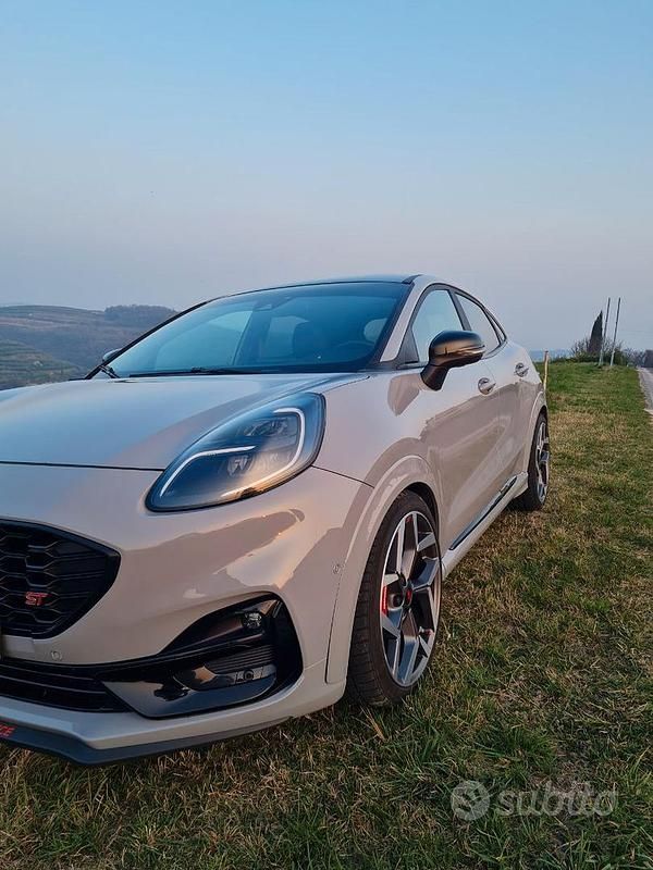 Usata Ford Puma ST200 200 CV (147 kW) 2021 Grigio SUV