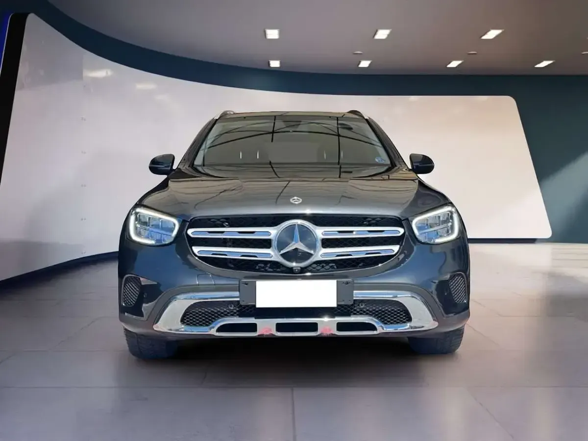Usata Mercedes GLC220 194 CV (142 kW) 2021 Nero SUV