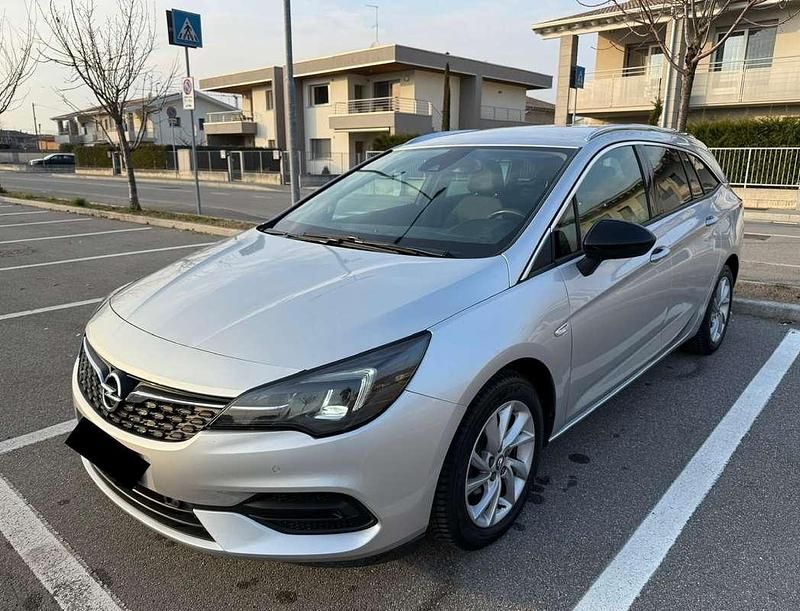 Usata Opel Astra Business 122 CV (89 kW) 2021 Argento Station wagon