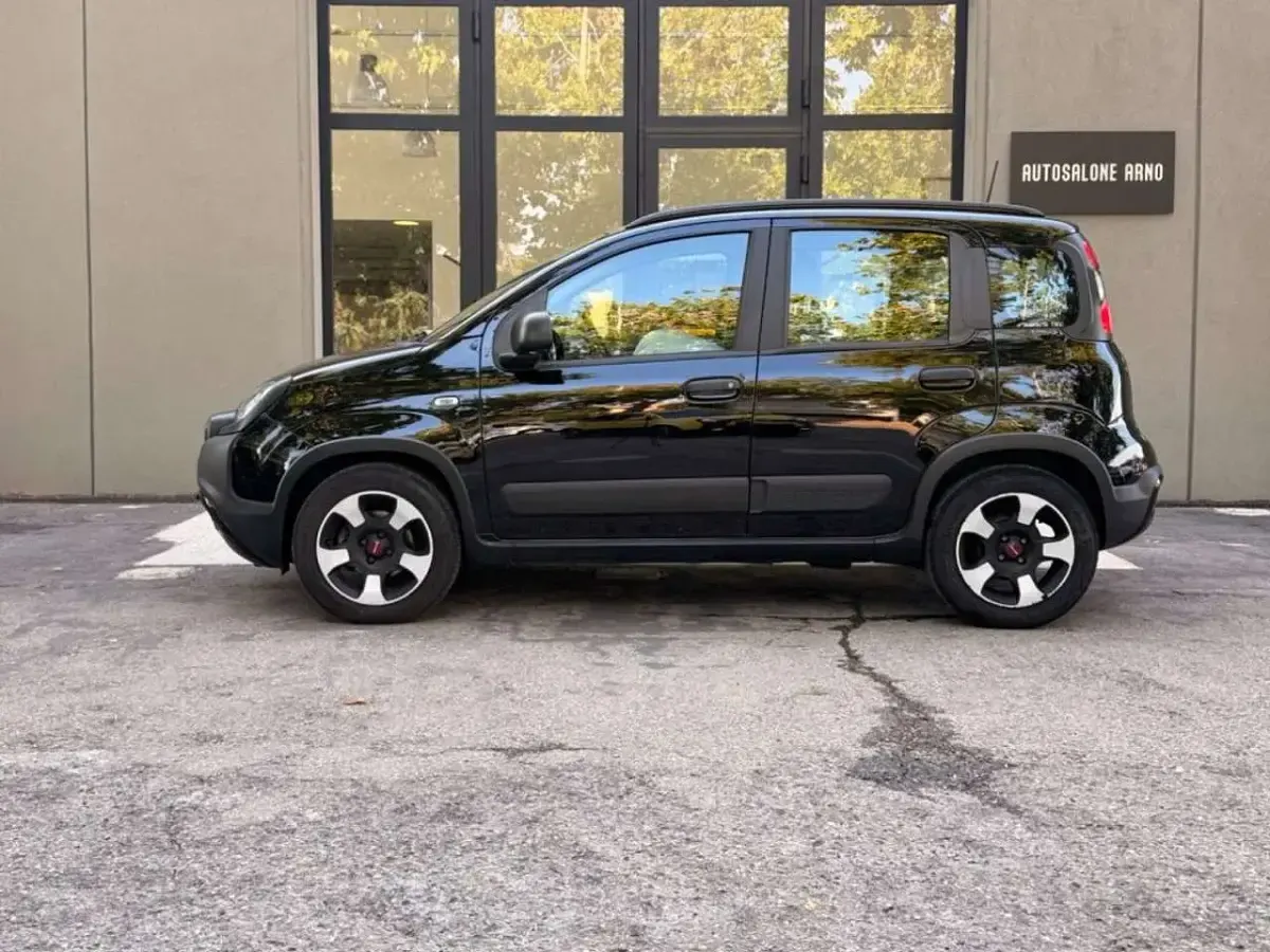 Usata Fiat Panda Cross Cross 69 CV (50 kW) 2022 Nero Utilitaria