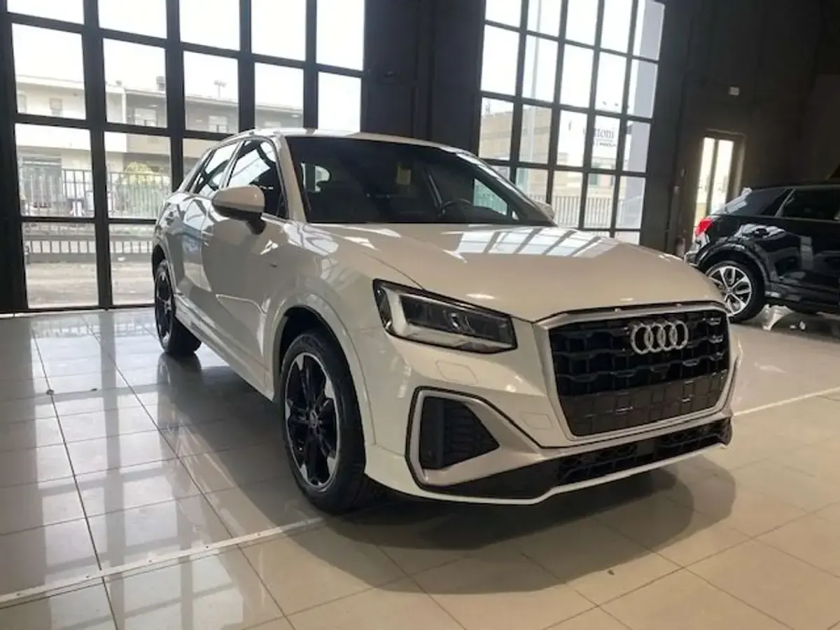 Usata Audi Q2 S-Line 116 CV (85 kW) 2025 Bianco SUV