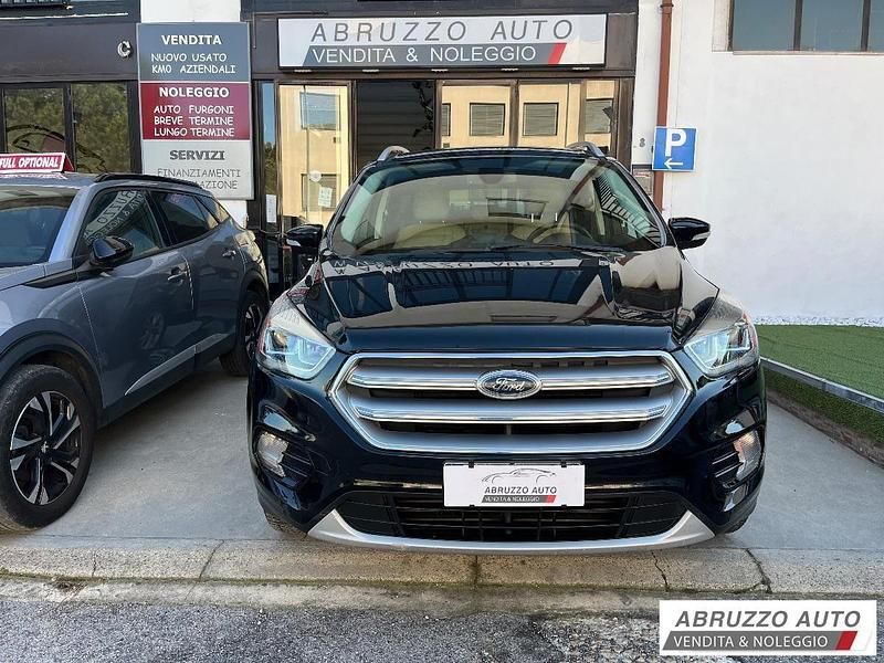 Usata Ford Kuga S 150 CV (110 kW) 2016 Nero SUV
