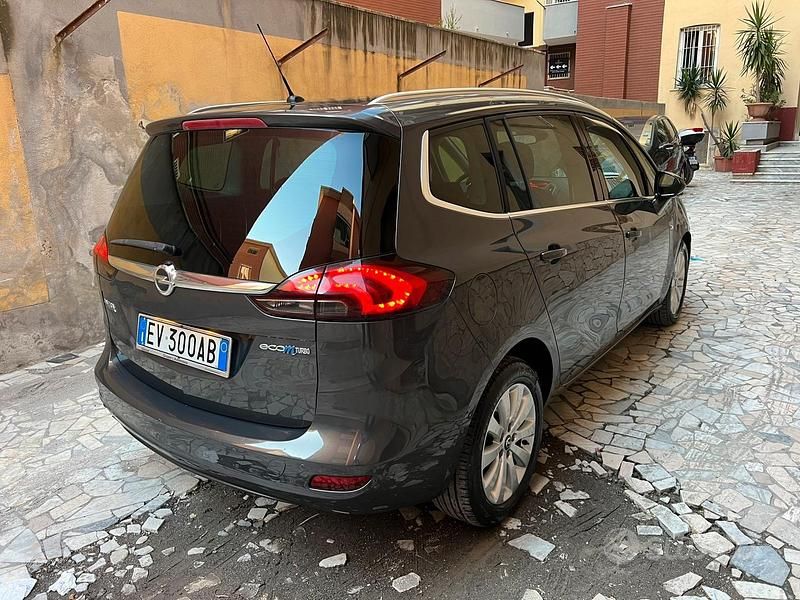 Usata Opel Zafira 150 CV (110 kW) 2014 Grigio Monovolume