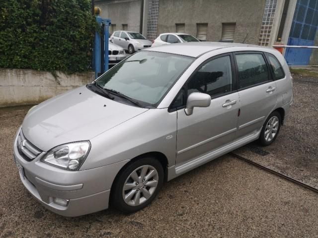 Suzuki liana 4x4