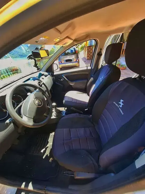 Usata Dacia Duster Lauréate 110 CV (80 kW) 2015 Bianco SUV