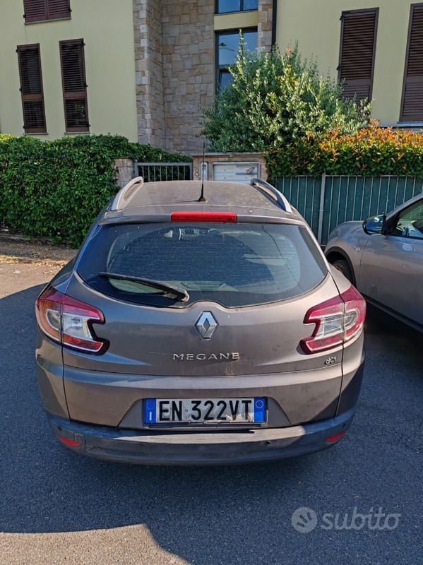 Usata Renault Mégane III 110 CV (80 kW) 2013 Grigio Station wagon