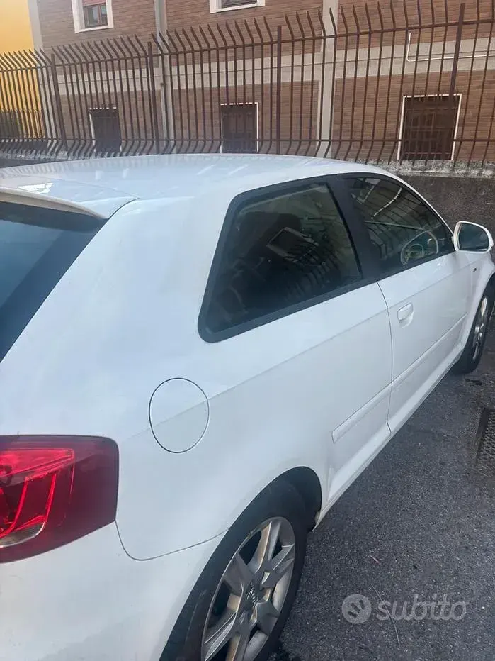 Usata Audi A3 90 CV (66 kW) 2009 Bianco Utilitaria
