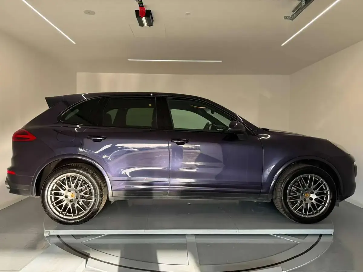 Usata Porsche Cayenne 250 CV (183 kW) 2017 Blu/azzurro SUV