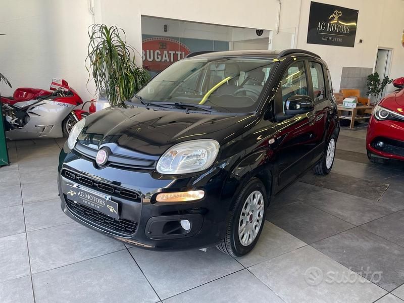 Usata Fiat Panda Lounge 69 CV (50 kW) 2013 Nero Utilitaria