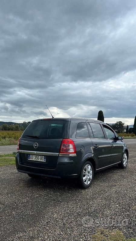 Usata Opel Zafira 2008 Monovolume