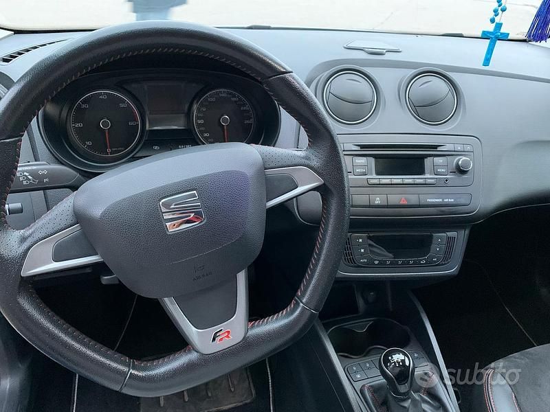 Usata Seat Ibiza FR 105 CV (77 kW) 2014 Grigio Berlina