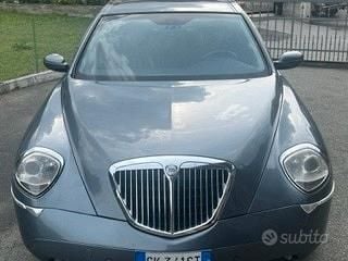 Usata 2003 Lancia Thesis Tre volumi | 1000 € - Immagine 1/4
