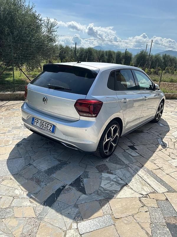 Usata VW Polo R-line 2018 Grigio Berlina