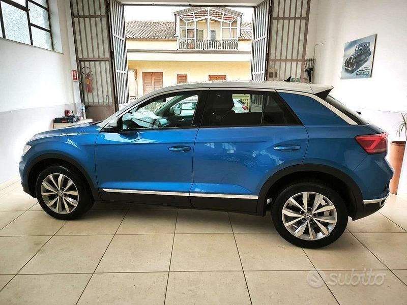 Usata VW T-Roc Style 116 CV (85 kW) 2019 Blu SUV