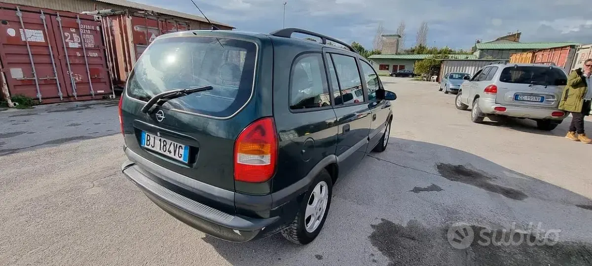 Usata Opel Zafira 82 CV (60 kW) 2000 Verde Monovolume