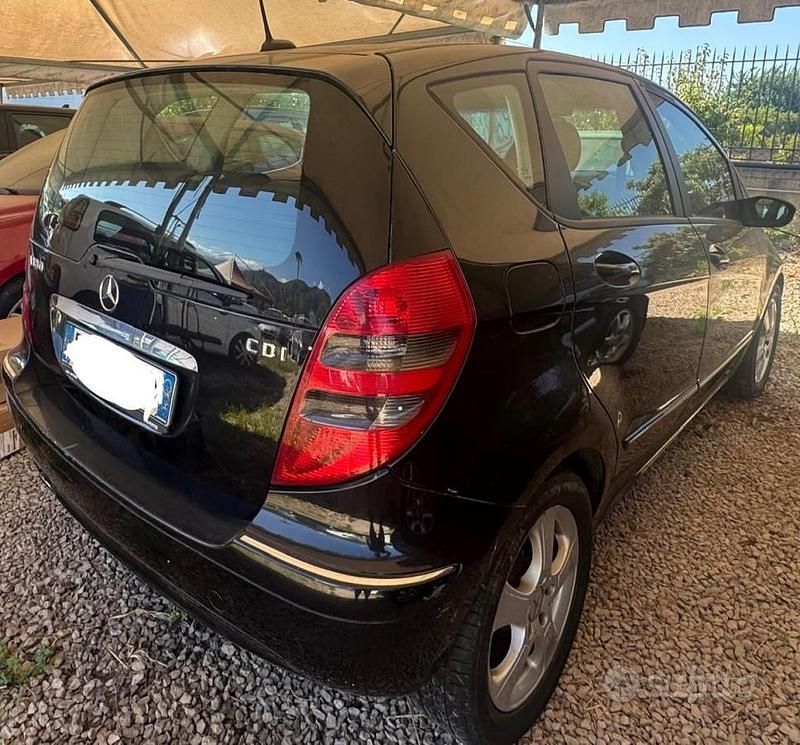 Usata Mercedes A180 Avantgarde 109 CV (80 kW) 2007 Nero(met.) Utilitaria