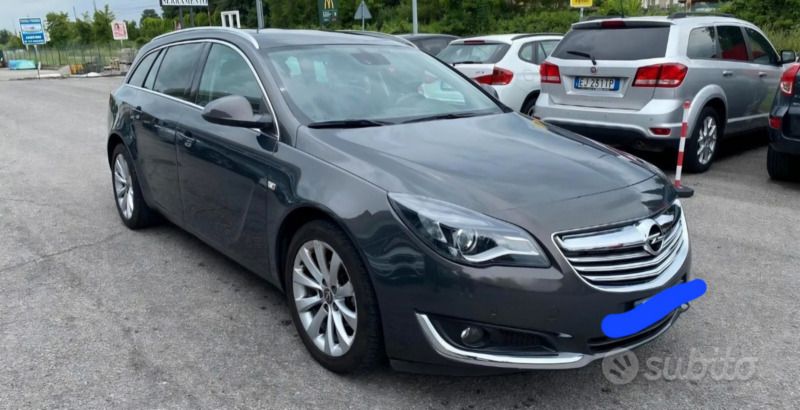 Usata Opel Insignia Sport 140 CV (102 kW) 2015 Grigio Station wagon