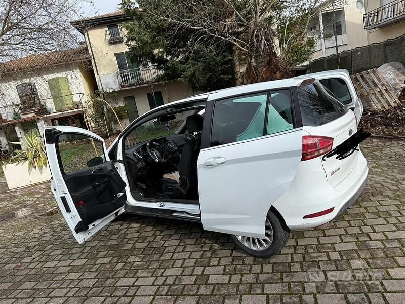 Usata Ford B-MAX 75 CV (55 kW) 2013 Nero Monovolume
