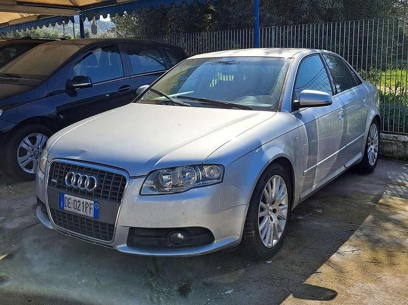 Usata Audi A4 S-Line 140 CV (102 kW) 2007 Argento Berlina