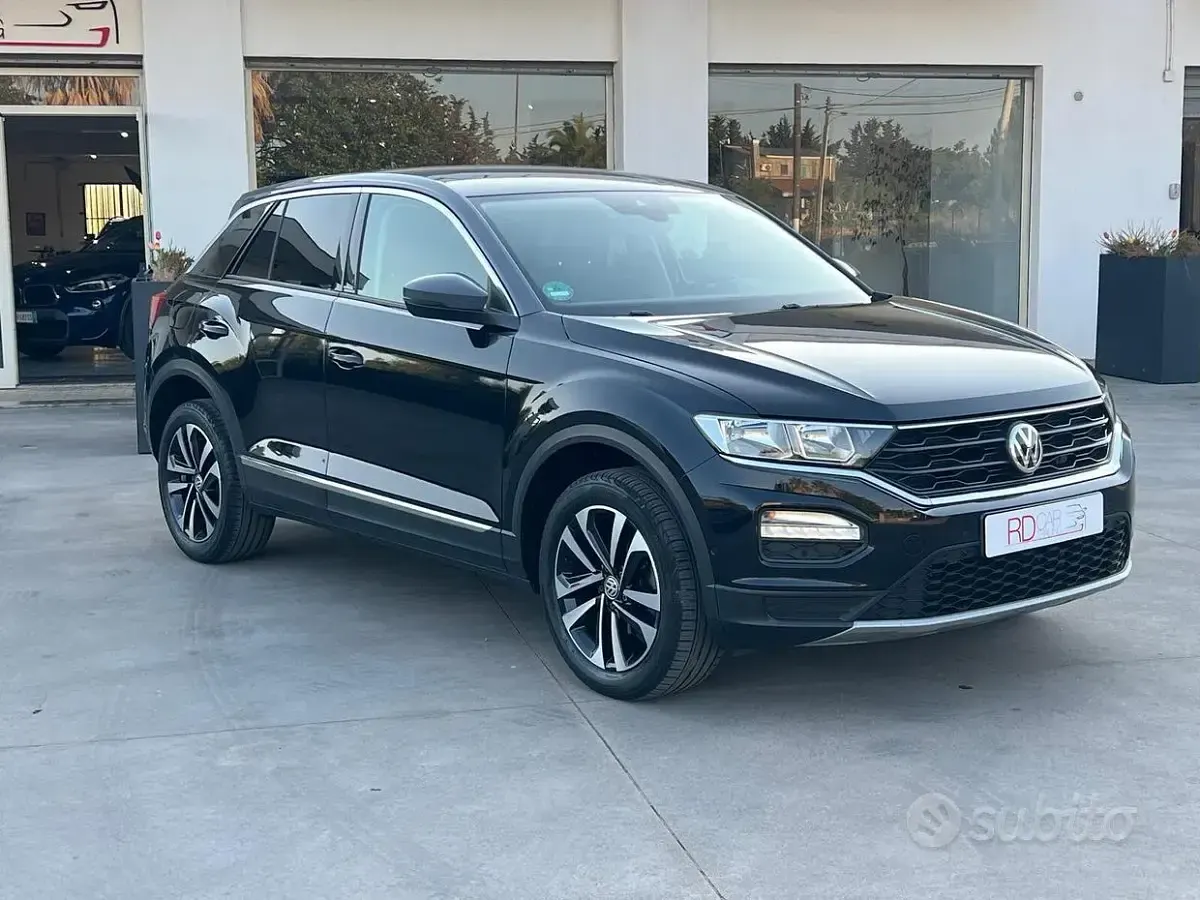 Usata VW T-Roc IQ Drive 116 CV (85 kW) 2019 Nero SUV