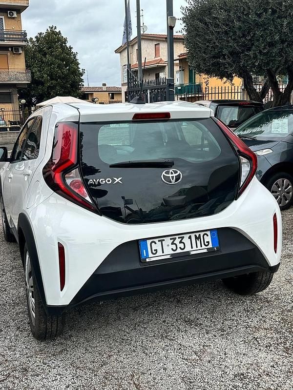 Usata Toyota Aygo X Active 72 CV (52 kW) 2024 Bianco SUV