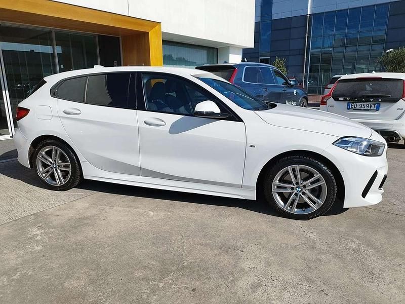 Usata BMW 118 M Sport 150 CV (110 kW) 2024 Bianco Utilitaria