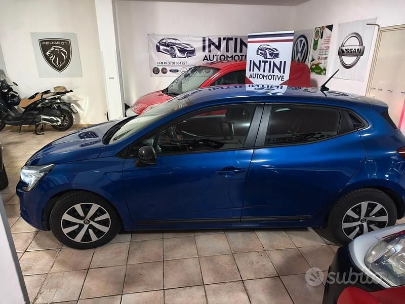 Usata Renault Clio V Equilibre 91 CV (66 kW) 2022 Blu Berlina