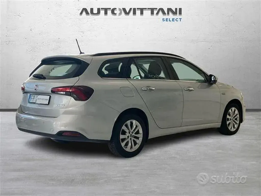 Usata Fiat Tipo Business 120 CV (88 kW) 2018 Grigio Station wagon