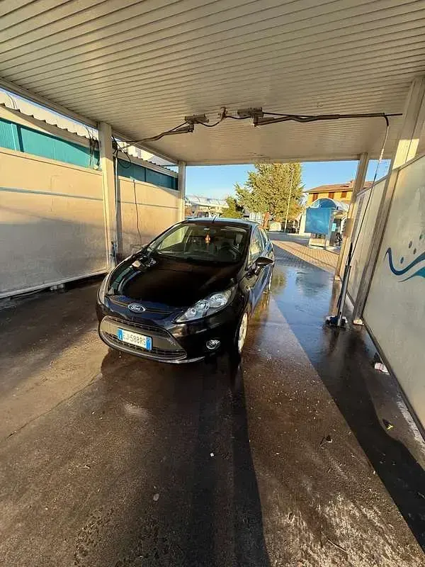 Usata Ford Fiesta Titanium 60 CV (44 kW) 2011 Berlina
