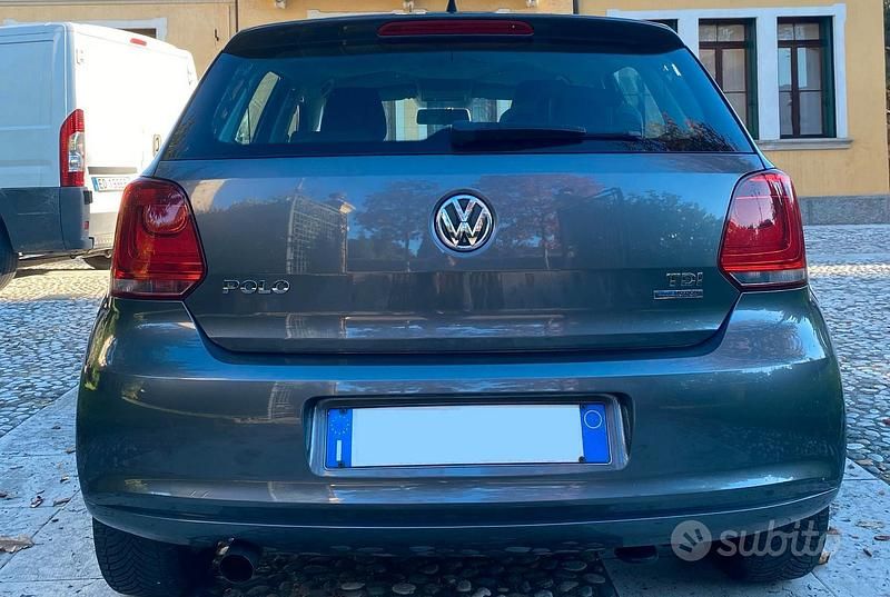Usata VW Polo Comfortline 90 CV (66 kW) 2011 Grigio Utilitaria