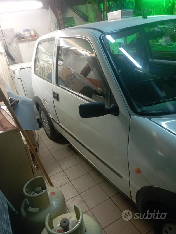 Usata Fiat Cinquecento 41 CV (30 kW) 1999 Bianco Utilitaria