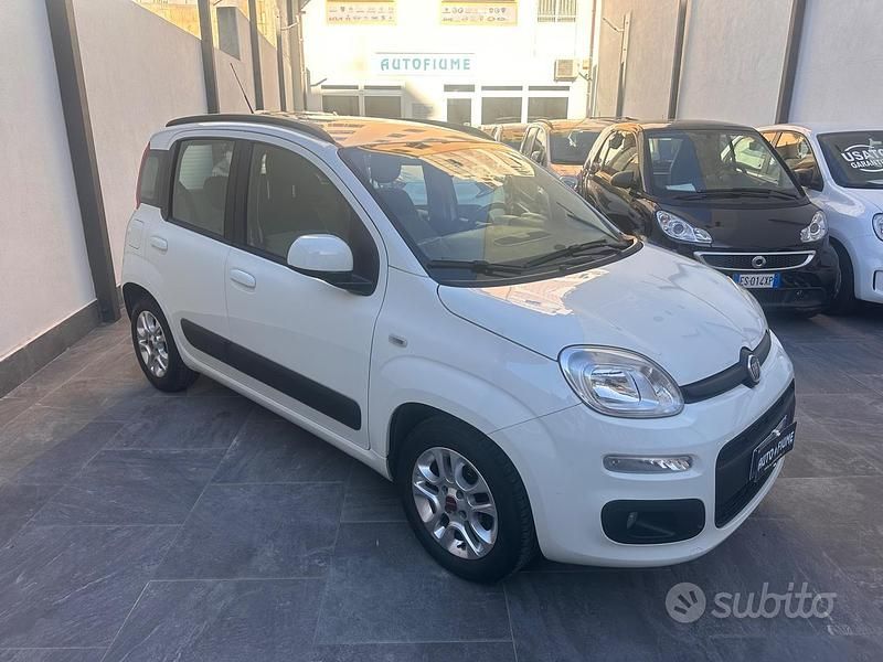 Usata Fiat Panda Lounge 69 CV (50 kW) 2014 Bianco Utilitaria