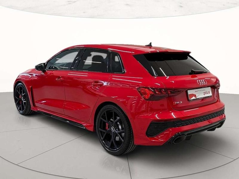Usata Audi RS3 Ambiente 400 CV (294 kW) 2022 Rosso tango metallizzato Berlina