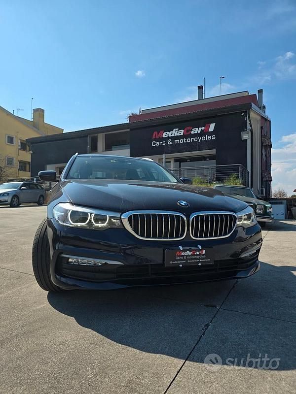 Usata BMW 520 190 CV (139 kW) 2018 Blu Station wagon