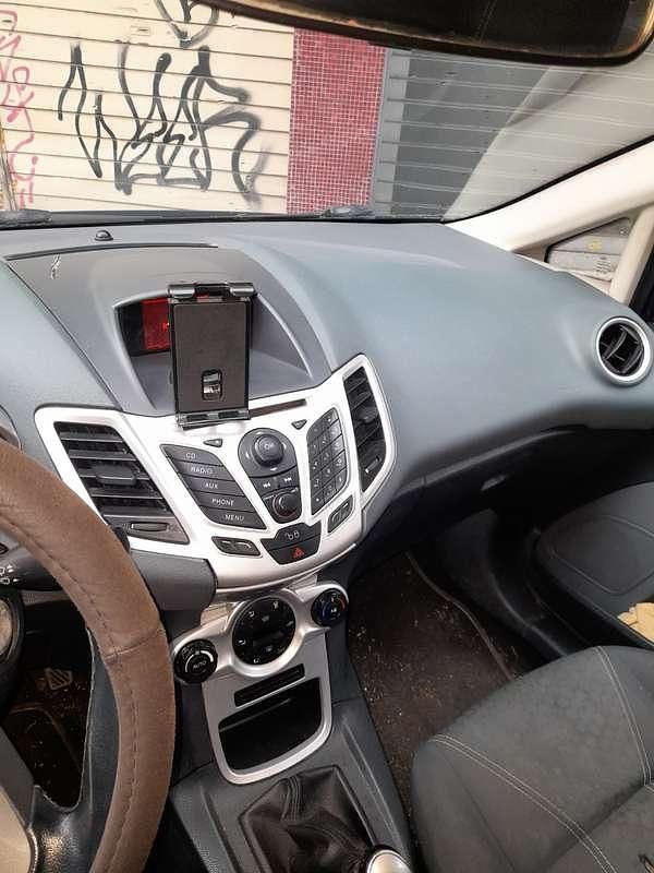 Begagnad Ford Fiesta Ambiente 82 HK (60 kW) 2009 Halvkombi