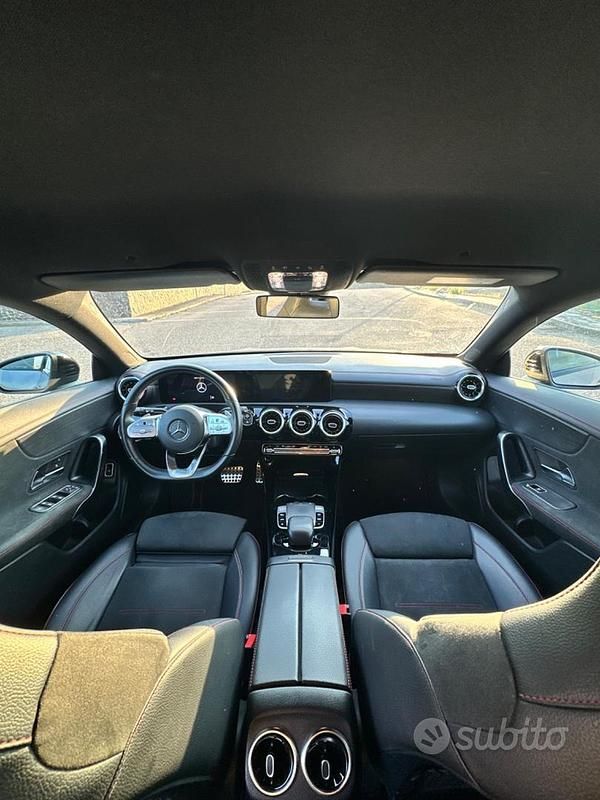 Usata Mercedes CLA200 Shooting Brake Premium 150 CV (110 kW) 2020 Giallo Station wagon