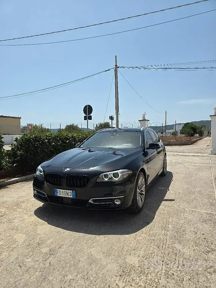 Usata BMW 520 Luxury Line 190 CV (139 kW) 2016 Nero Station wagon