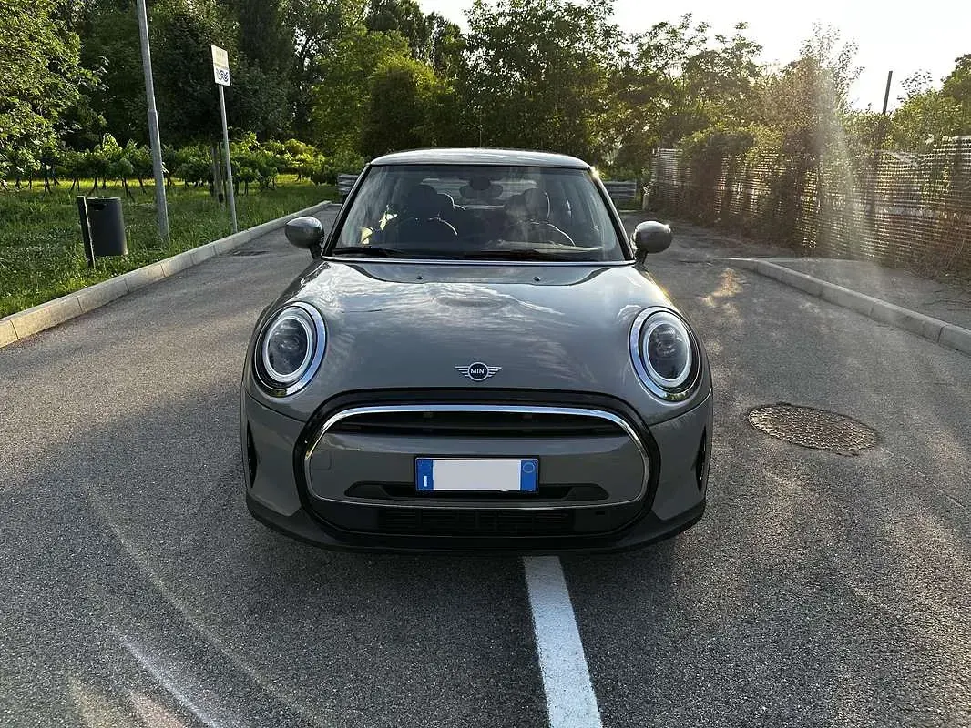 Usata Mini ONE Classic 102 CV (75 kW) 2022 Grigio Utilitaria