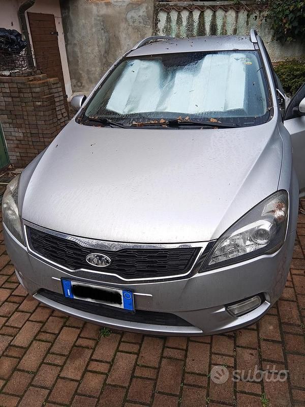 Grigio Usata 2010 Kia Ceed Sportswagon Station wagon | 1000 € (Ottimo prezzo) - Immagine 1/1