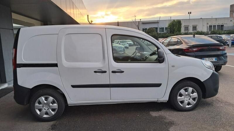 Usata Renault Kangoo 95 CV (69 kW) 2021 Bianco Monovolume