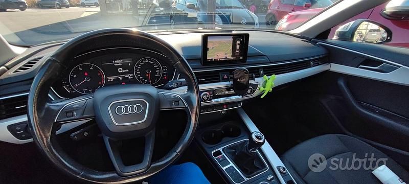 Usata Audi A4 122 CV (89 kW) 2018 Grigio Berlina