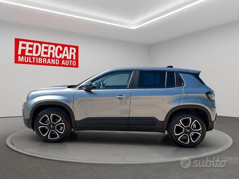 Usata Jeep Avenger Summit 101 CV (74 kW) 2025 Grigio SUV