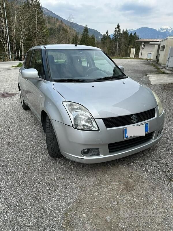Usata 2005 Suzuki Swift Due volumi | 1750 € (Super prezzo) - Immagine 1/4
