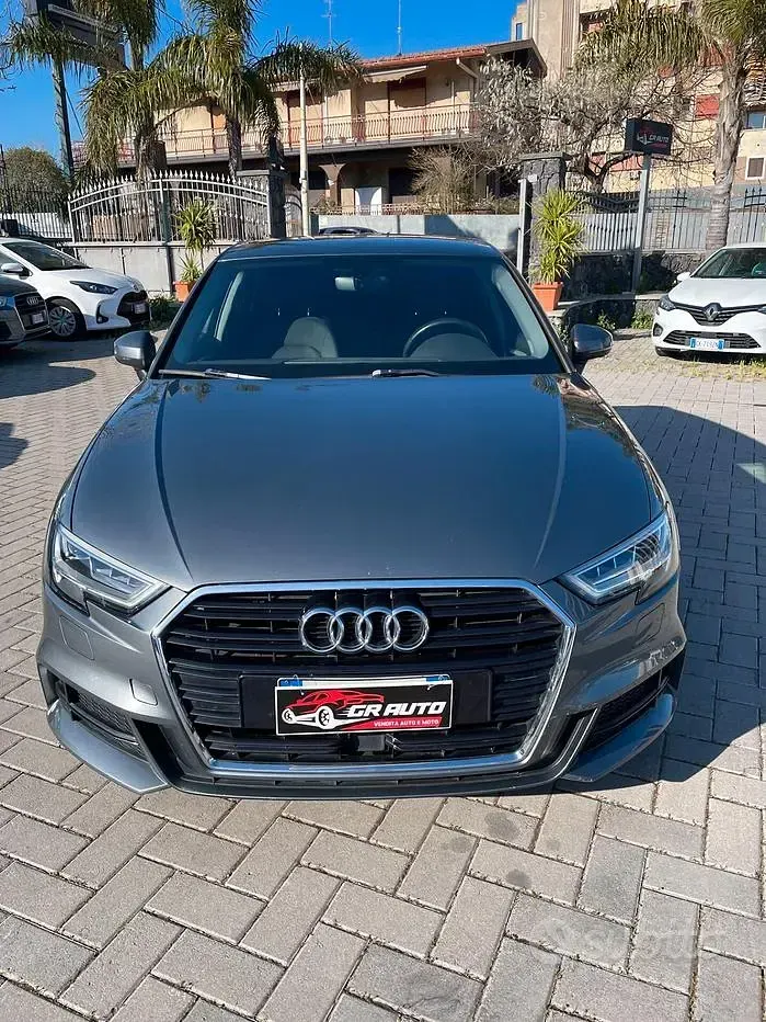 Usata Audi A3 150 CV (110 kW) 2019 Grigio Berlina