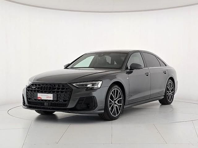 Usata Audi A8 Ambiente 286 CV (210 kW) 2024 Grigio daytona perla Berlina