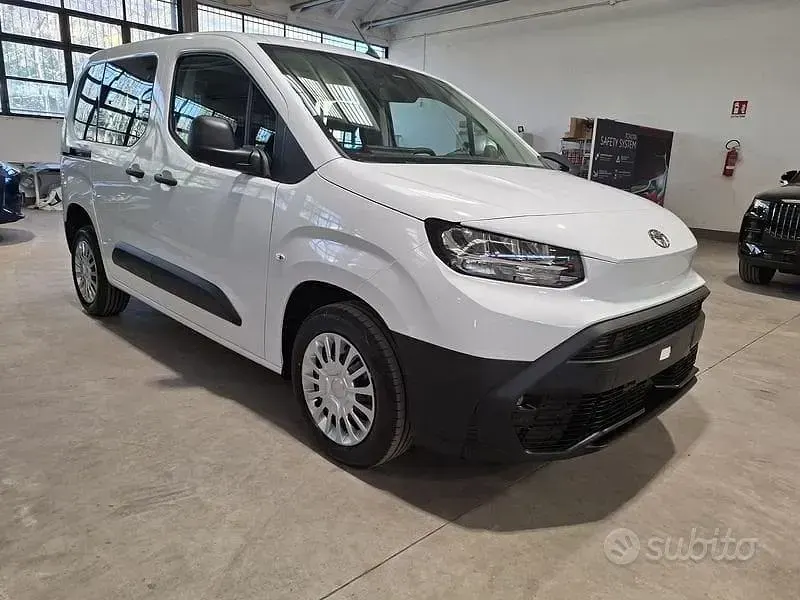 Nouvelle Fiat Doblò 100 ch (73 kW) 2026 Blanc Monospace