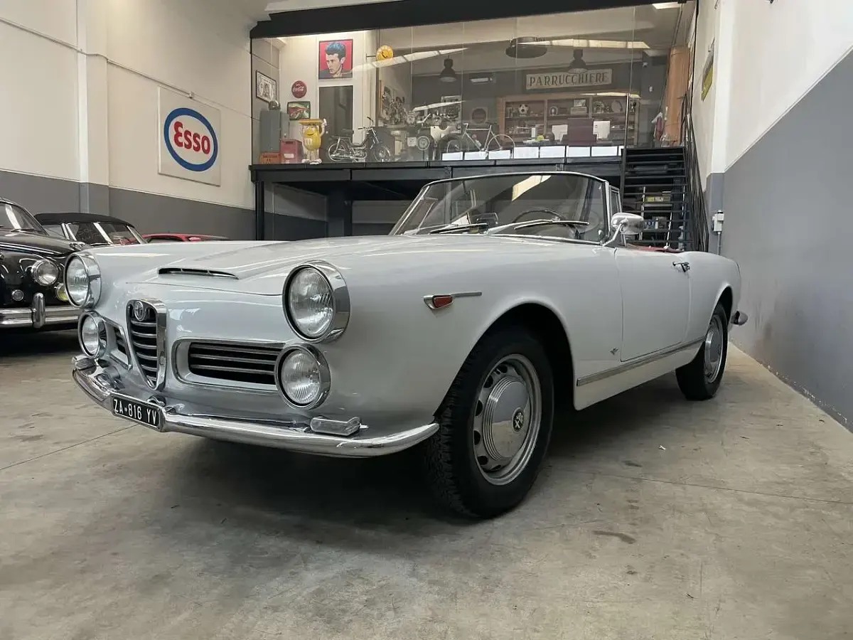 Usata Alfa Romeo 2600 145 CV (106 kW) 1965 Other