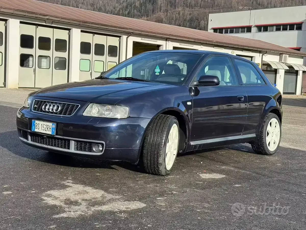 Usata Audi S3 225 CV (165 kW) 2001 Blu Utilitaria